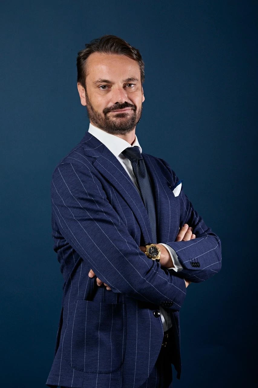 Un esperto gioielliere Bon Gioielli